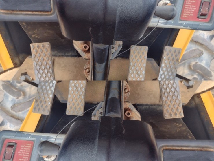 2003-deere-tc54h-image-8