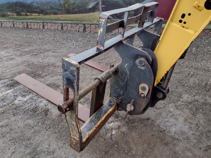 2007-caterpillar-tl943-image-20