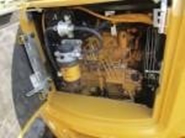 2022-caterpillar-303.5cr-image-4