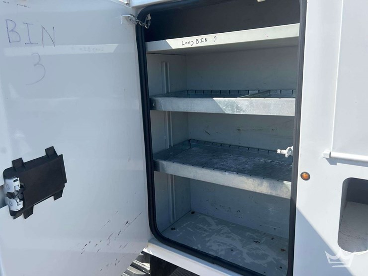 2017-ford-f750-image-26