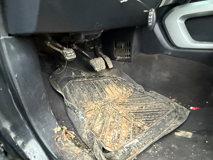 2017-nissan-titan-image-32