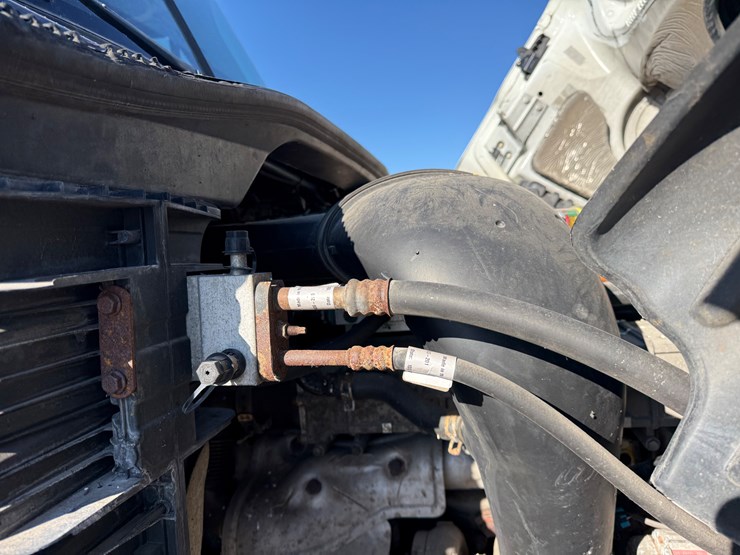 2018-freightliner-cascadia-125-image-64