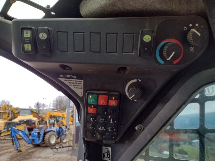 deere-317g-image-8
