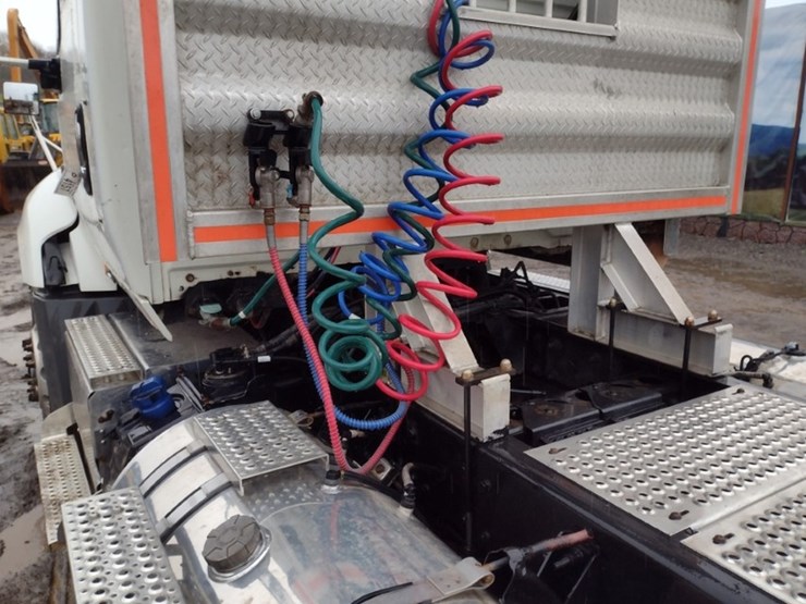 international-16-image-30