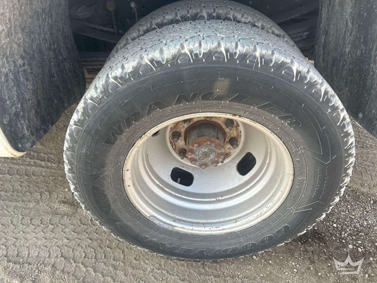 2016-ford-f350-image-18