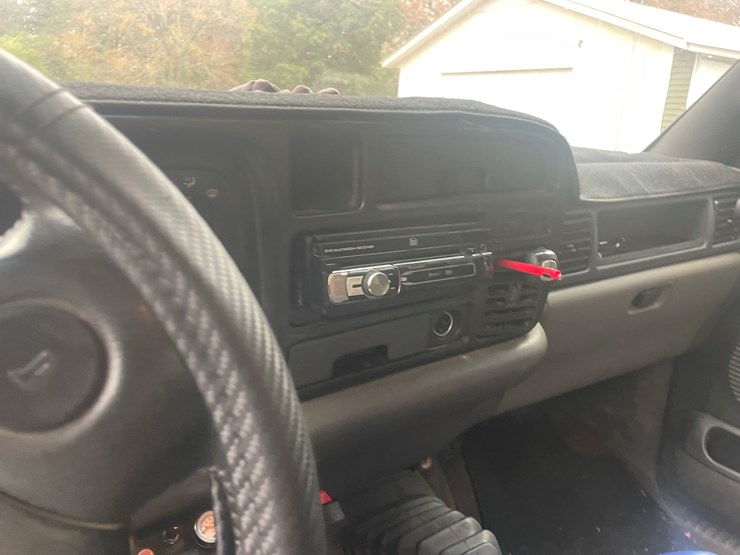 1997-dodge-2500-image-27