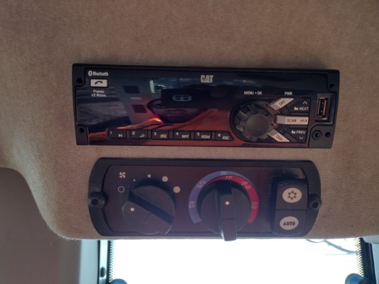 caterpillar-963k-image-11