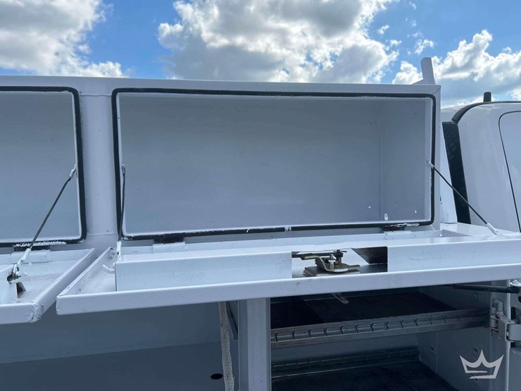 2018-ford-f350-image-35