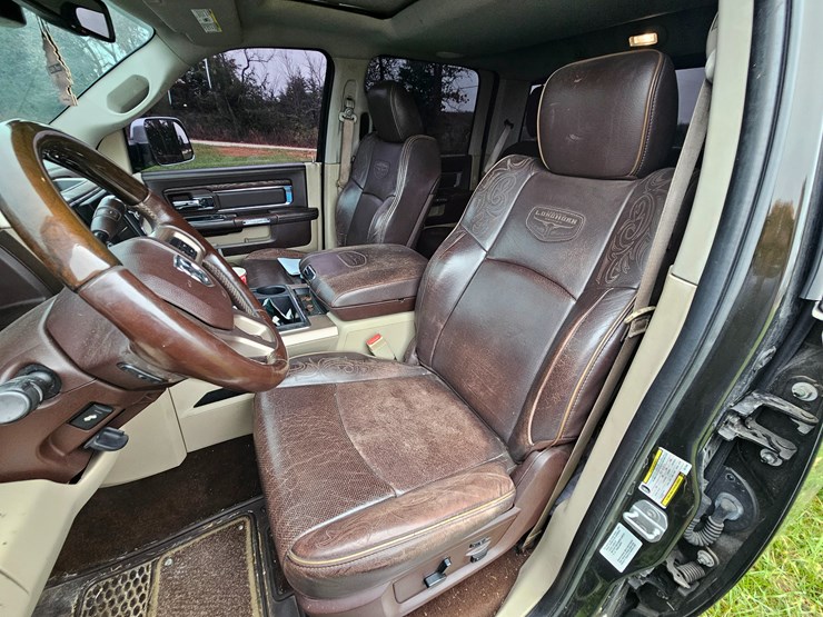 2014-dodge-2500-image-34