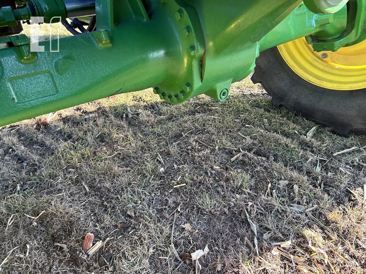 2021-john-deere-6175m-image-35