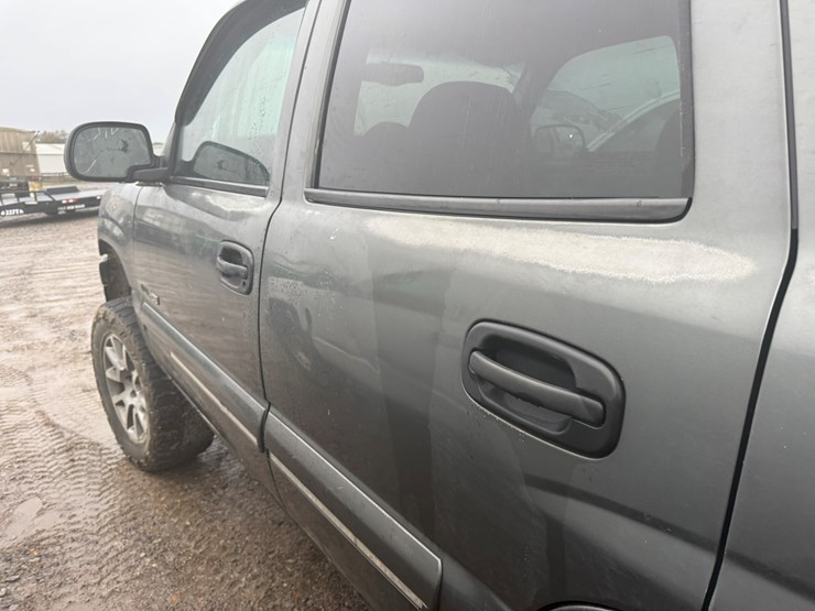 2000-chevrolet-tahoe-image-17