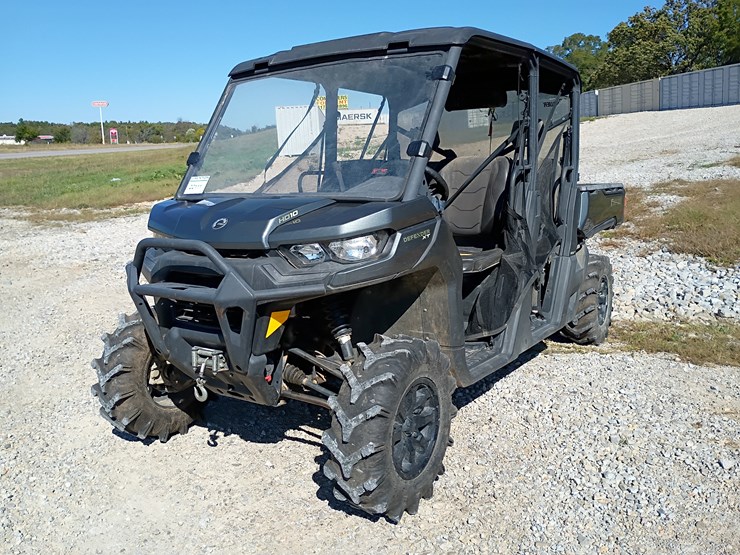 #22111-•-2022-can-am-hd-10-4-seater-side-by-side-image-1