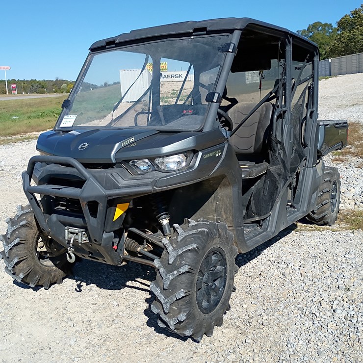 #22111 • 2022 Can-Am HD 10 4 Seater Side-by-Side