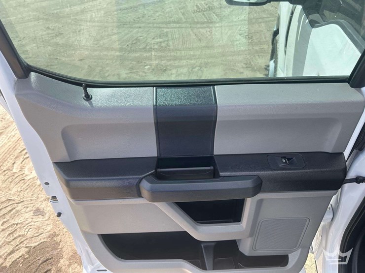 2018-ford-f350-image-19