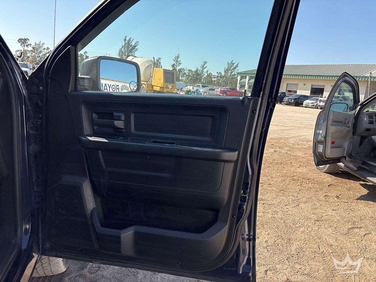 2014-dodge-1500-image-22