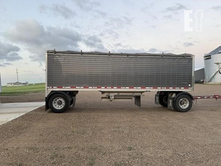 2024-wilson-pacesetter-w/-pup-image-12