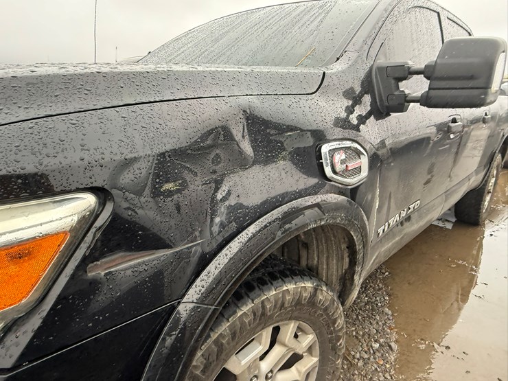 2017-nissan-titan-image-21