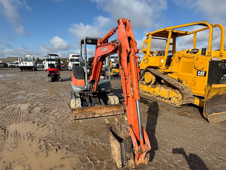 kubota-kx71-3-image-6