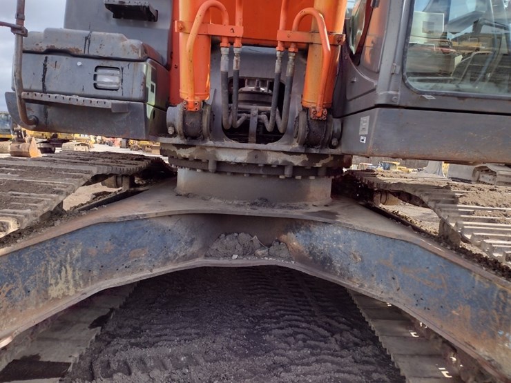 2006-hitachi-zx270-image-18