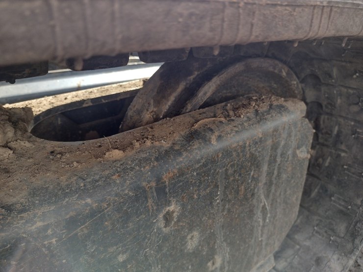 22-bobcat-e60-image-32