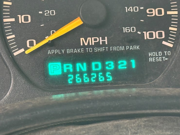 2000-chevrolet-tahoe-image-37