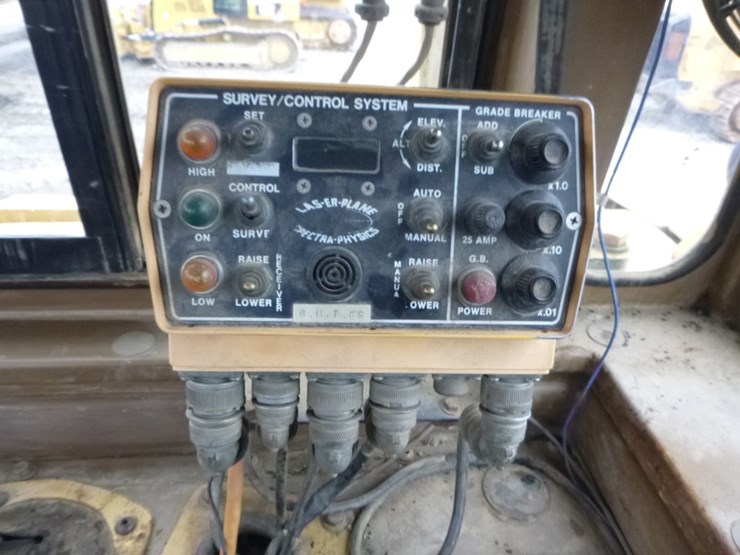 caterpillar-d6h-image-10