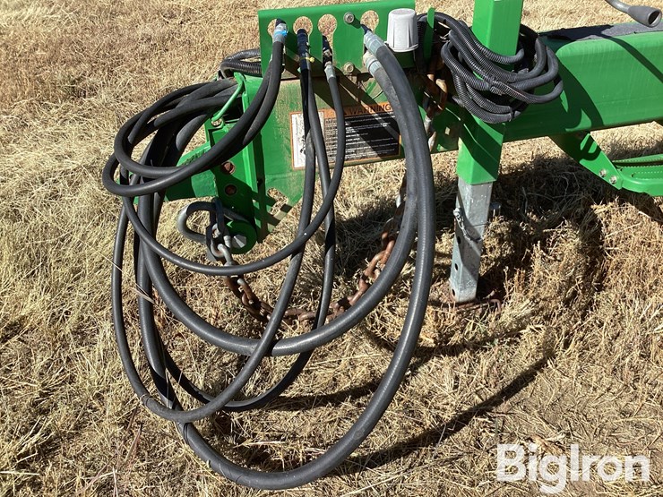 john-deere-1830-image-9