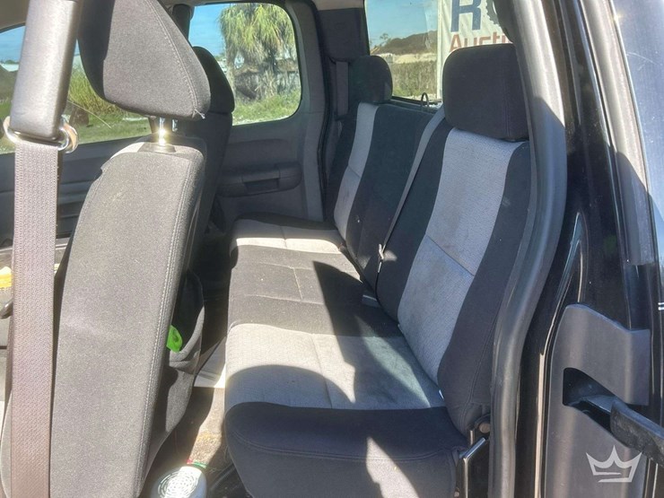 2008-gmc-sierra-1500-ext.-cab-pickup-truck-image-21