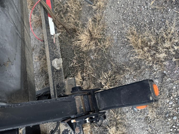 side-dump-industries-16ft-well-truck-mount-image-23