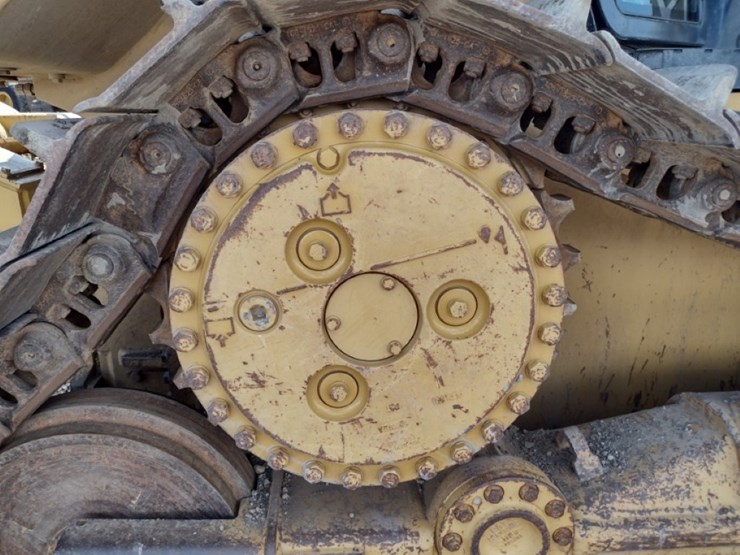 15-caterpillar-d6n-xl-image-32