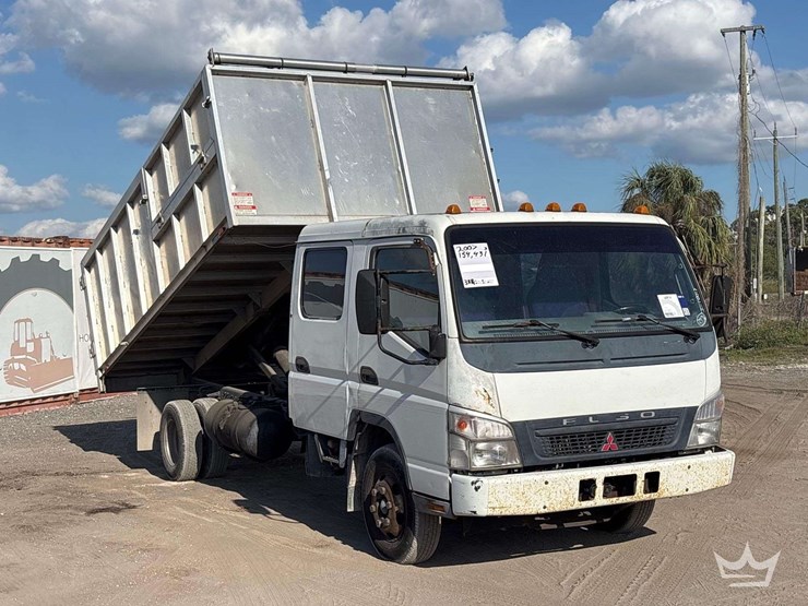 2007-mitsubishi-fuso-fe84d-image-2