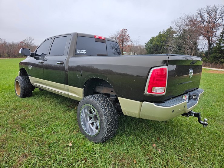 2014-dodge-2500-image-9