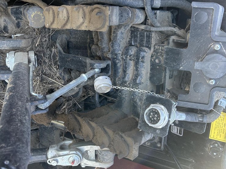 2022-case-ih-maxxum-150-image-37