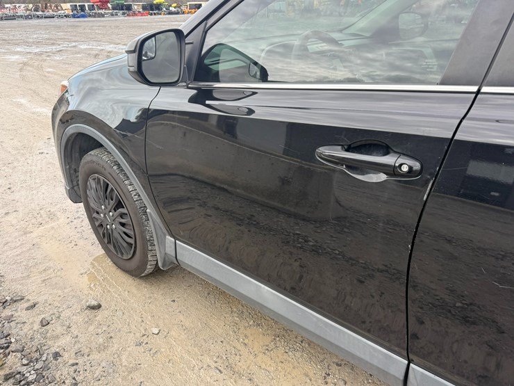 2018-toyota-rav4-image-11