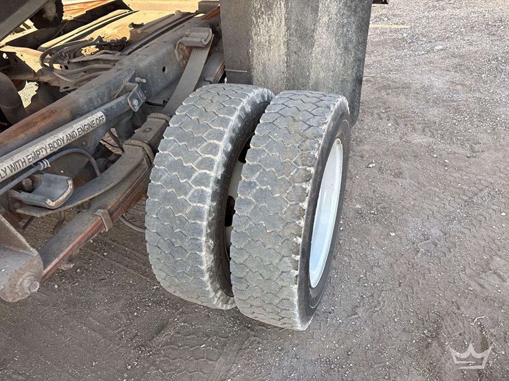 2015-godwin-184u-image-5