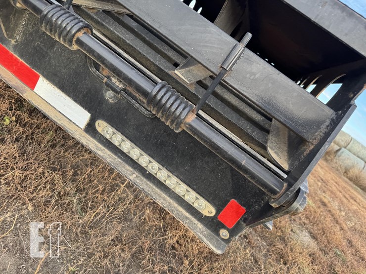 2014-finish-line-30ft-flatbed-image-7