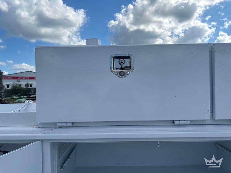 2018-ford-f350-image-32