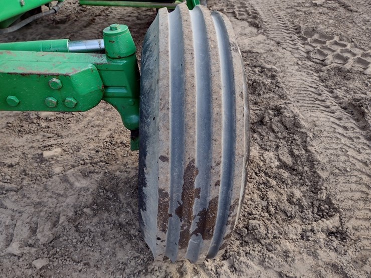 john-deere-6210-image-12