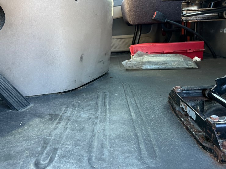 2018-freightliner-cascadia-125-image-41