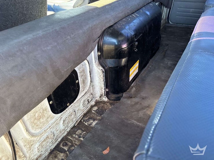 2007-mitsubishi-fuso-fe84d-image-17