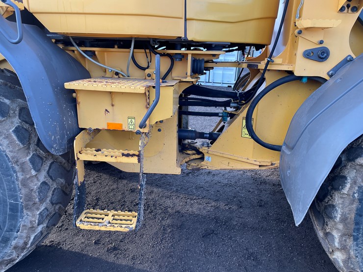 2013-volvo-l70g-image-24