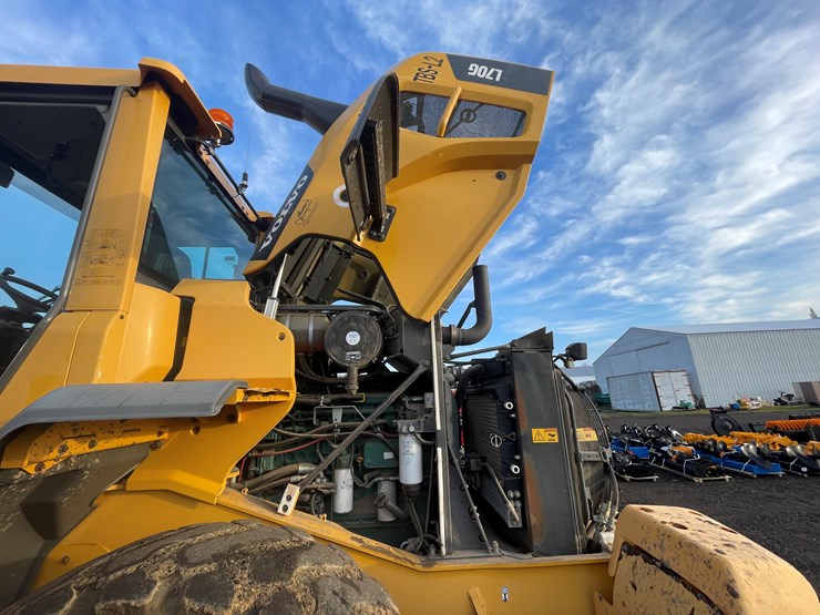 2013-volvo-l70g-image-38