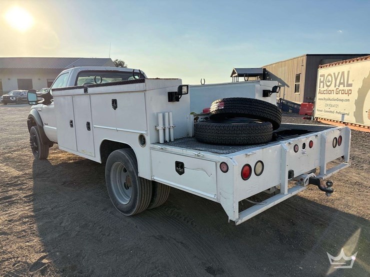 2006-ford-f450-image-4