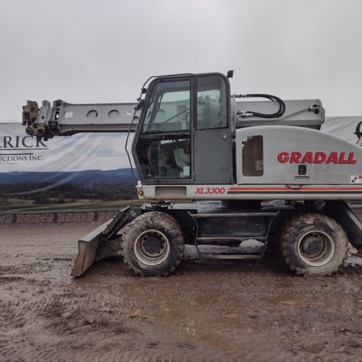 2005 GRADALL XL3300