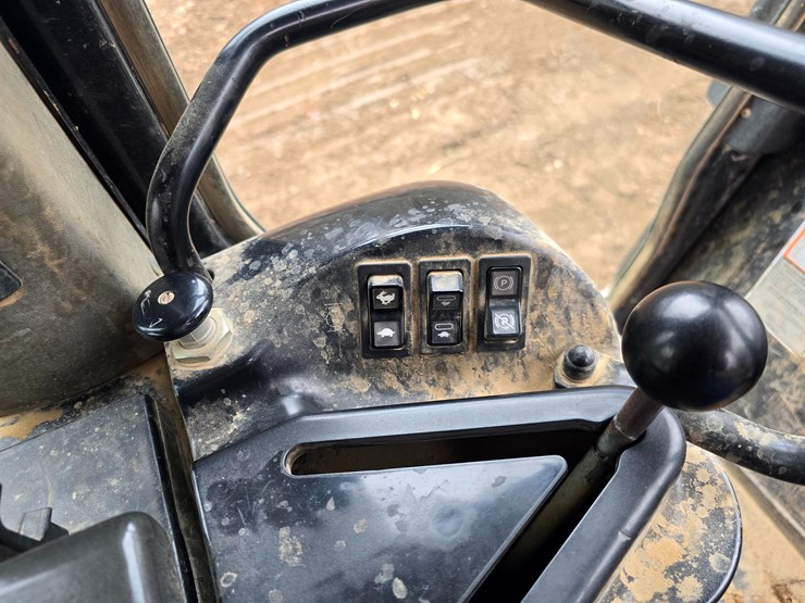 2004-caterpillar-963c-image-67