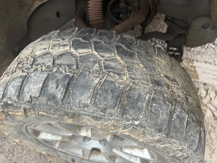 2000-chevrolet-tahoe-image-4