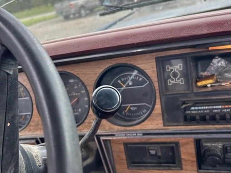 1987-dodge-150-image-19