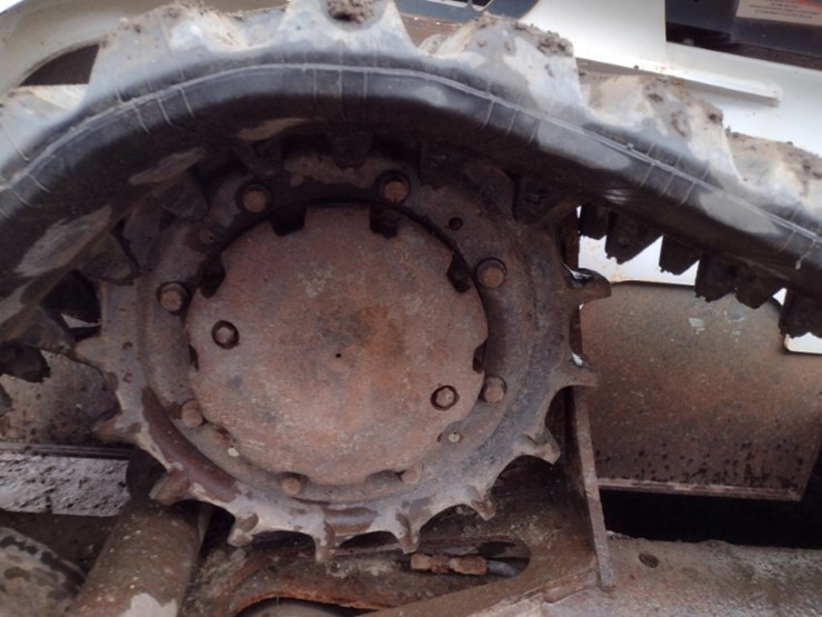 bobcat-t870-image-29