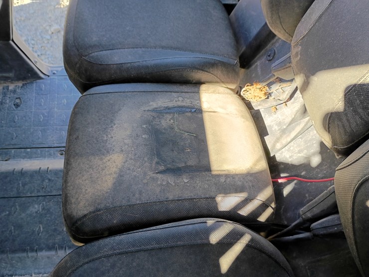 #22111-•-2022-can-am-hd-10-4-seater-side-by-side-image-43