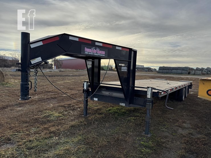 2014-finish-line-30ft-flatbed-image-2